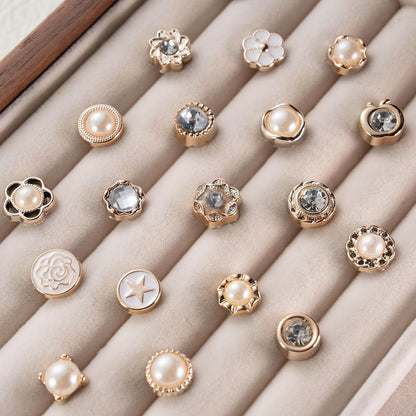DoDoBeads 60 Pcs Junk Socks Charms Kit, Gold Brooches and Pins for Women, Pearl and Rhinestone Sock Charms with Safety Pins, DIY Accessories for Decorating and Personalizing Socks